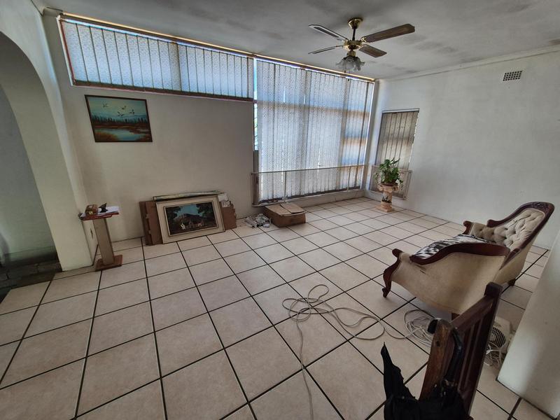 3 Bedroom Property for Sale in Mabille Park Western Cape